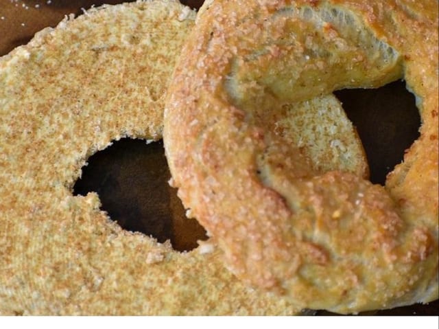 BAGEL BUTTER & CINNAMON SUGAR.
