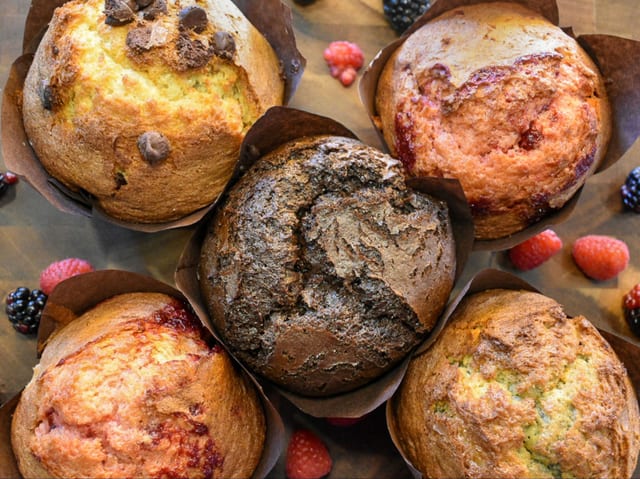 MUFFINS.