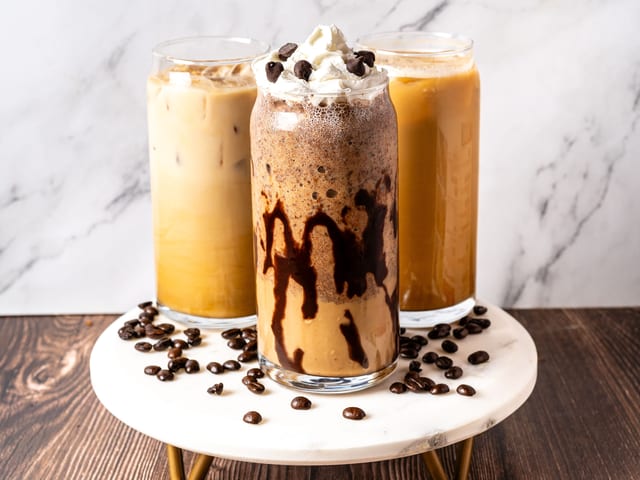 WHITE MOCHA KOKOCCINO.