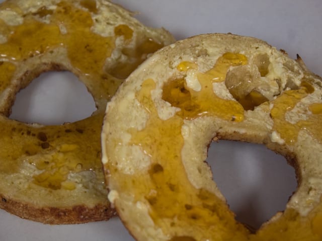 BAGEL BUTTER & HONEY.
