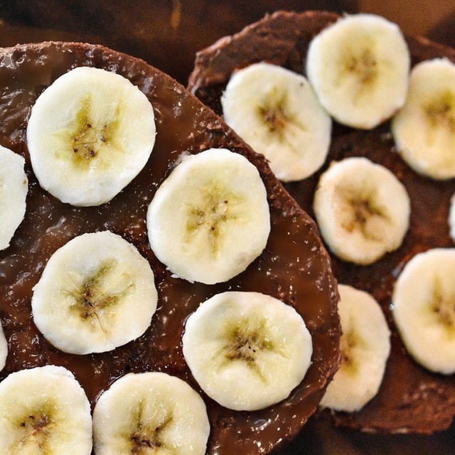 BAGEL W/NUTELLA.